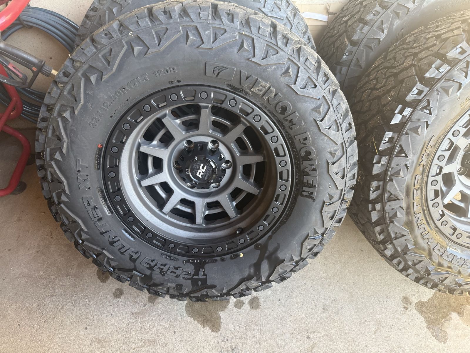 Venom Power Terra Hunter X/T 33x12.50R17LT 120R Tires with RC Wheels - Set of 4