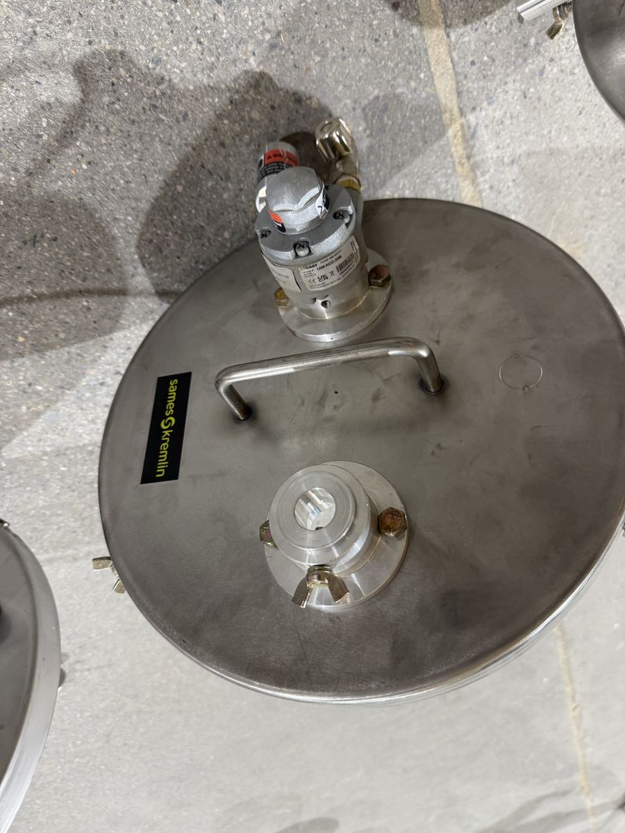Sames Kremlin Stainless Steel Pressure Tank Agitator Lids with Pneumatic Motors