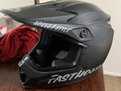 Bell Fasthouse MX9 Mips Helmet
