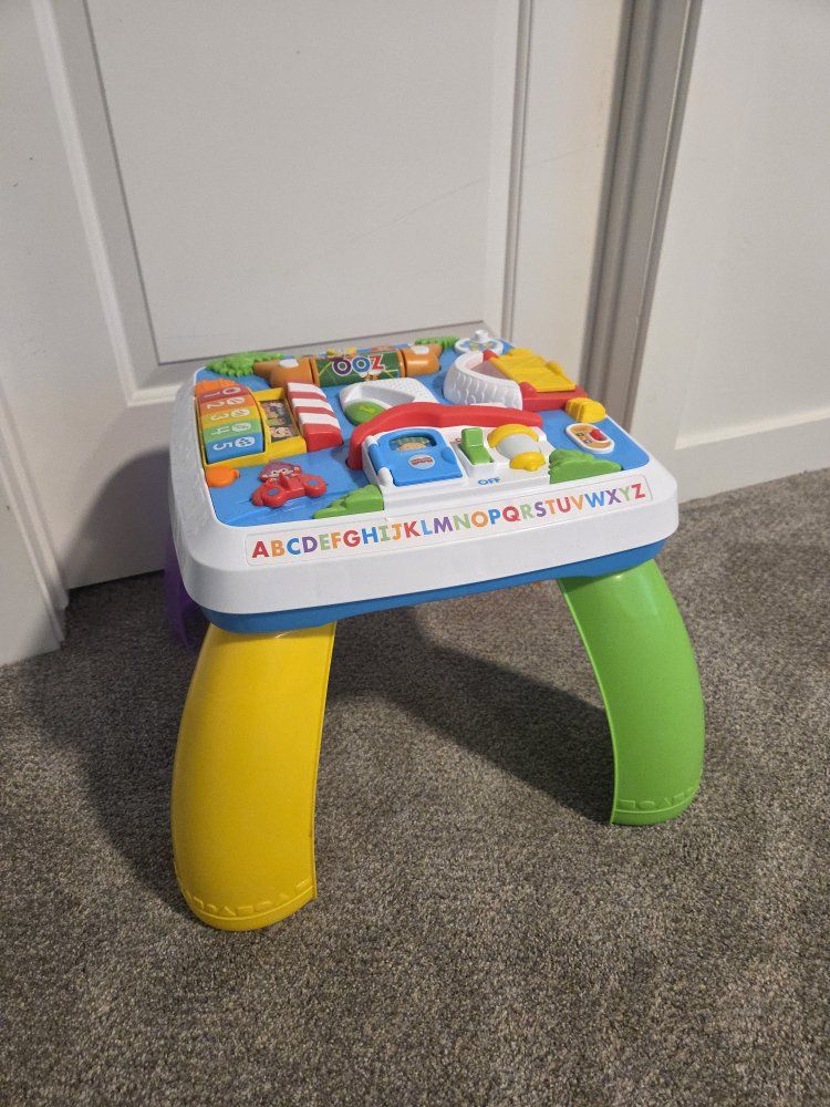 Fisher-Price Laugh & Learn Learning Table Activity Center
