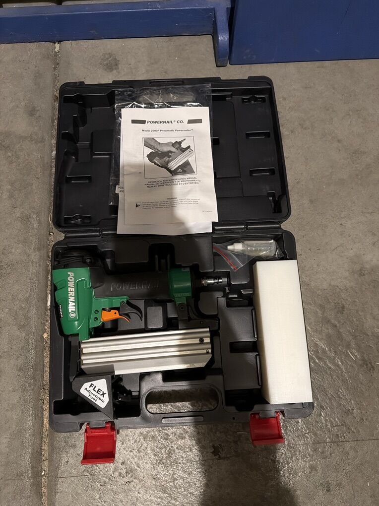 Powernail 2000F Pneumatic Nailer (20ga Cleat)