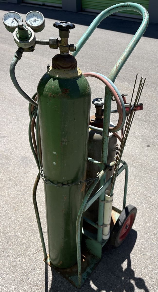 Main image 11