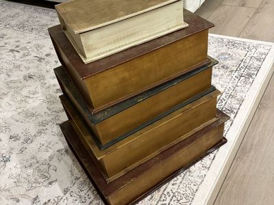 Decorative hollow books