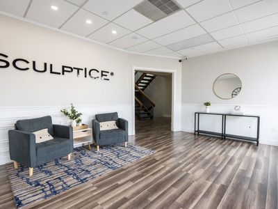 Main level office space for Rent in Sandy office building. Great central location.