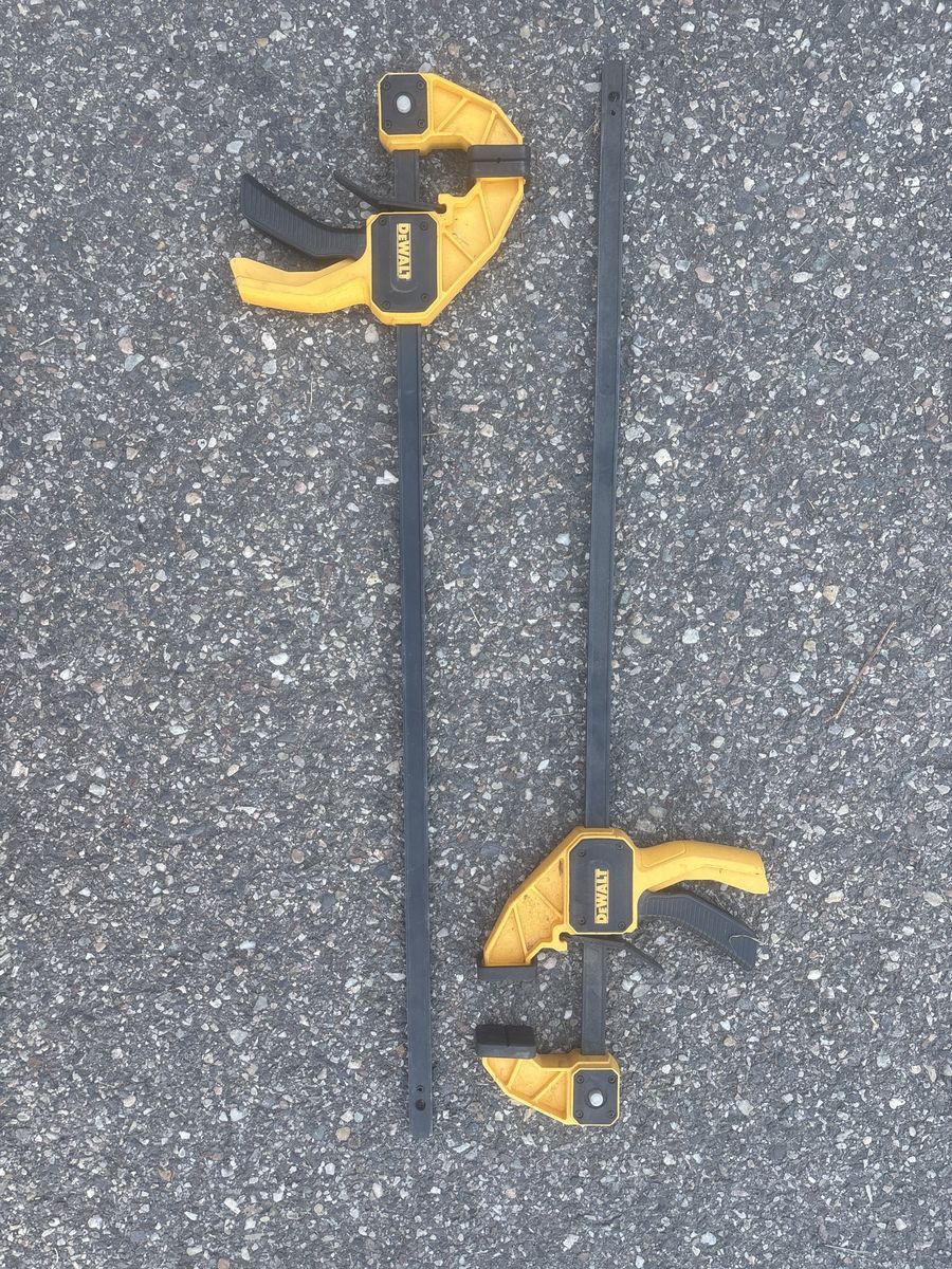 Pair of DeWalt Medium-Duty One-Handed Bar Clamps