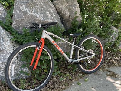 Youth Trek Road Bike 26”