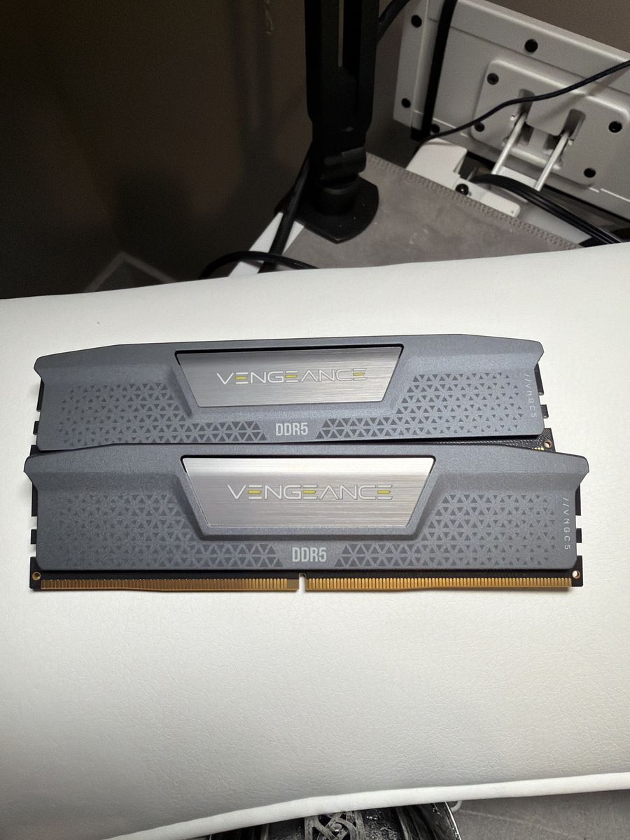 Corsair Vengeance DDR5 RAM 32 GB- High-Performance Desktop Memory (2 Sticks)