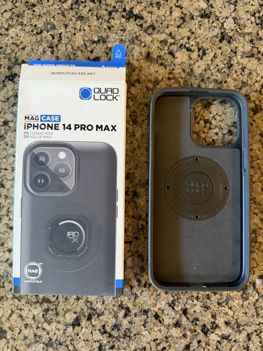 Quad Lock Mag Case for iPhone 14 Pro Max - Black