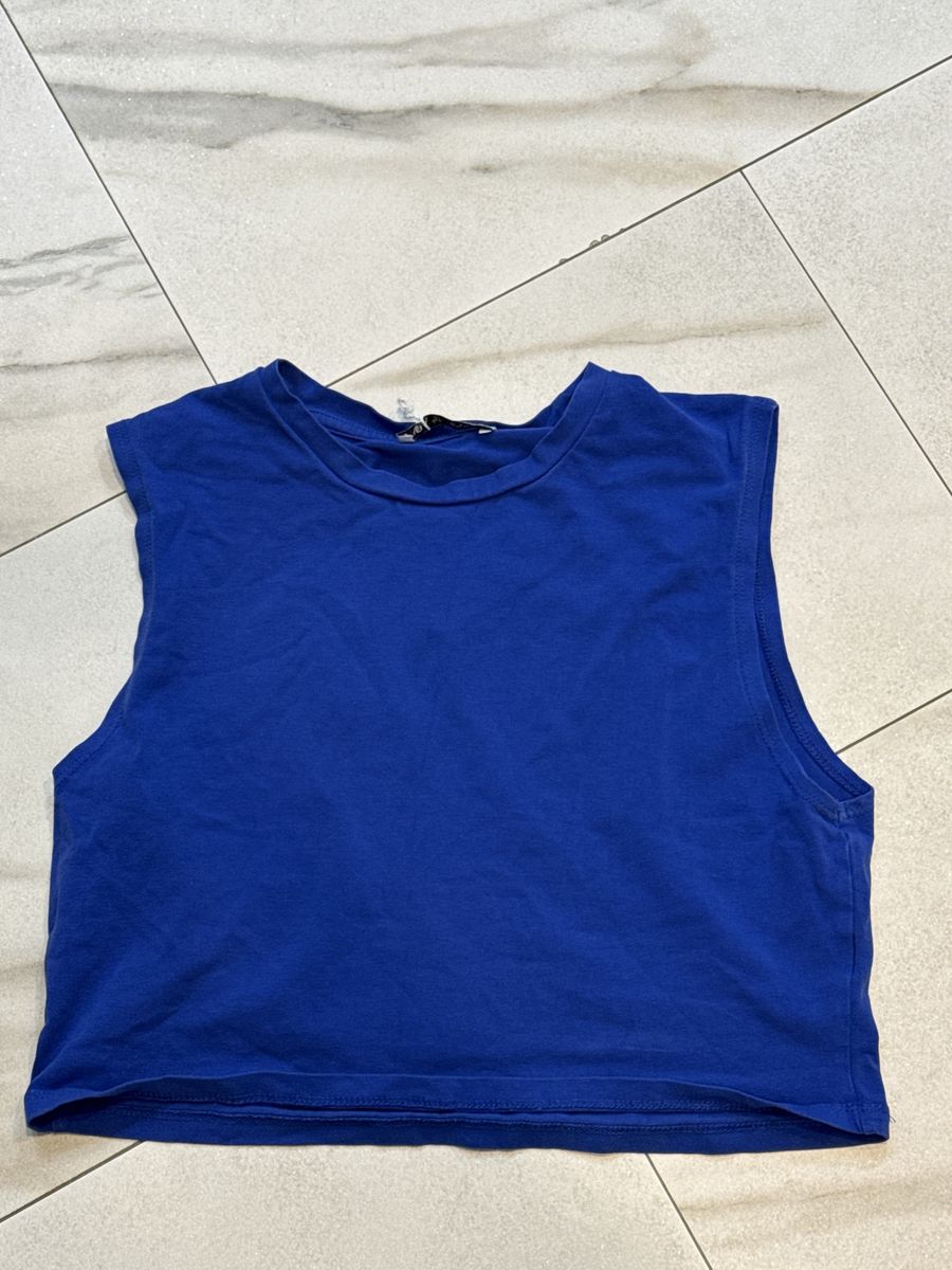 Zara size 13-14 boxy Fitt cropped shirt