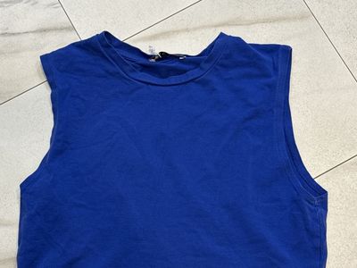 Zara size 13-14 boxy Fitt cropped shirt