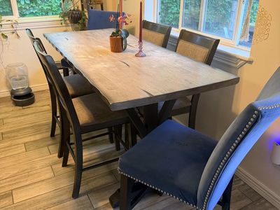 Counter height Kitchen table and chairs