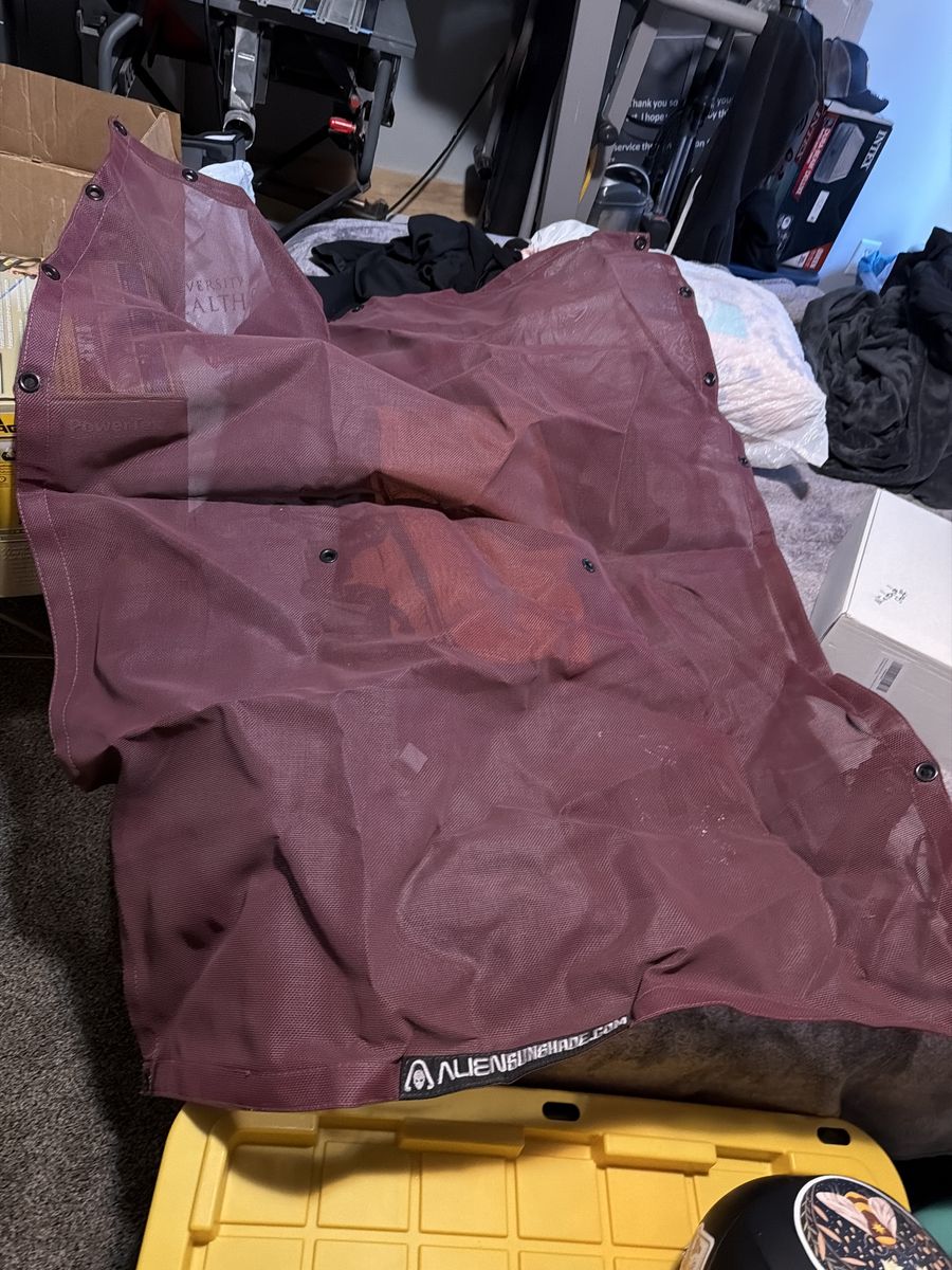 Alien Shade Burgundy Mesh Shade Tarp, Sun Protection with Grommets