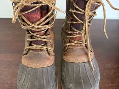 Snow boots