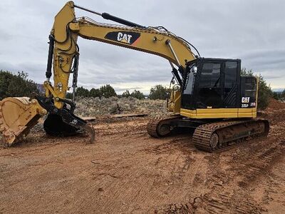 2017 CAT 325F Excavator