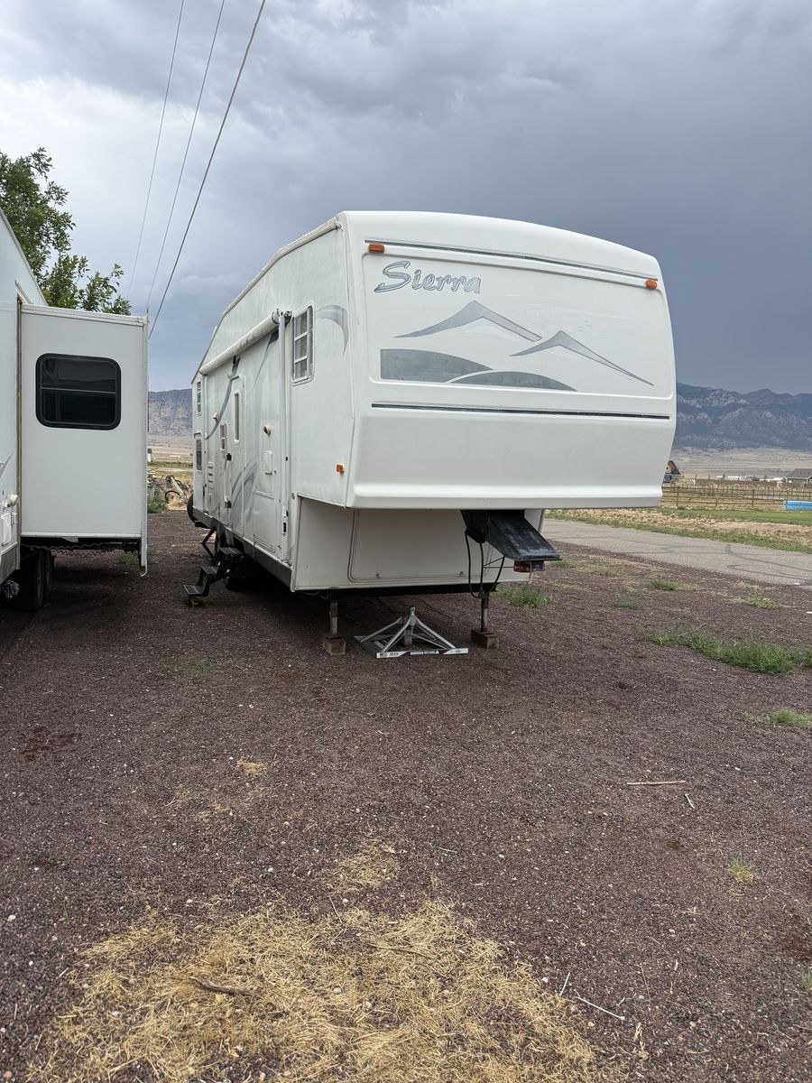 2004 Sierra 29 Bhss