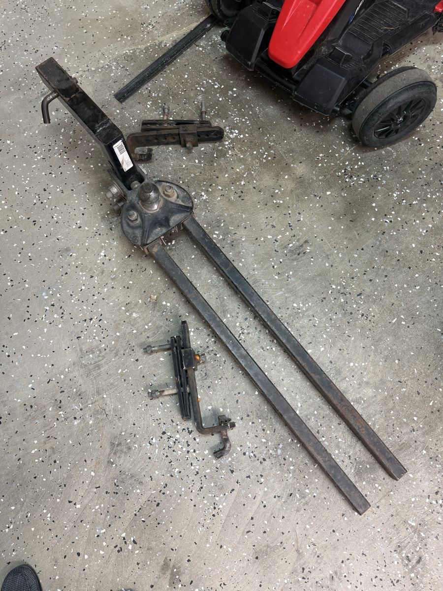 Weight Distribution Trailer Hitch System with Sway Control Bars