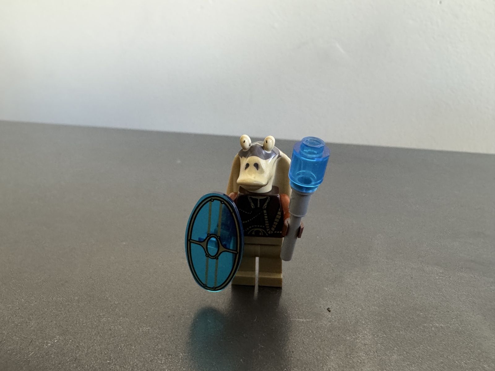 Main image 6