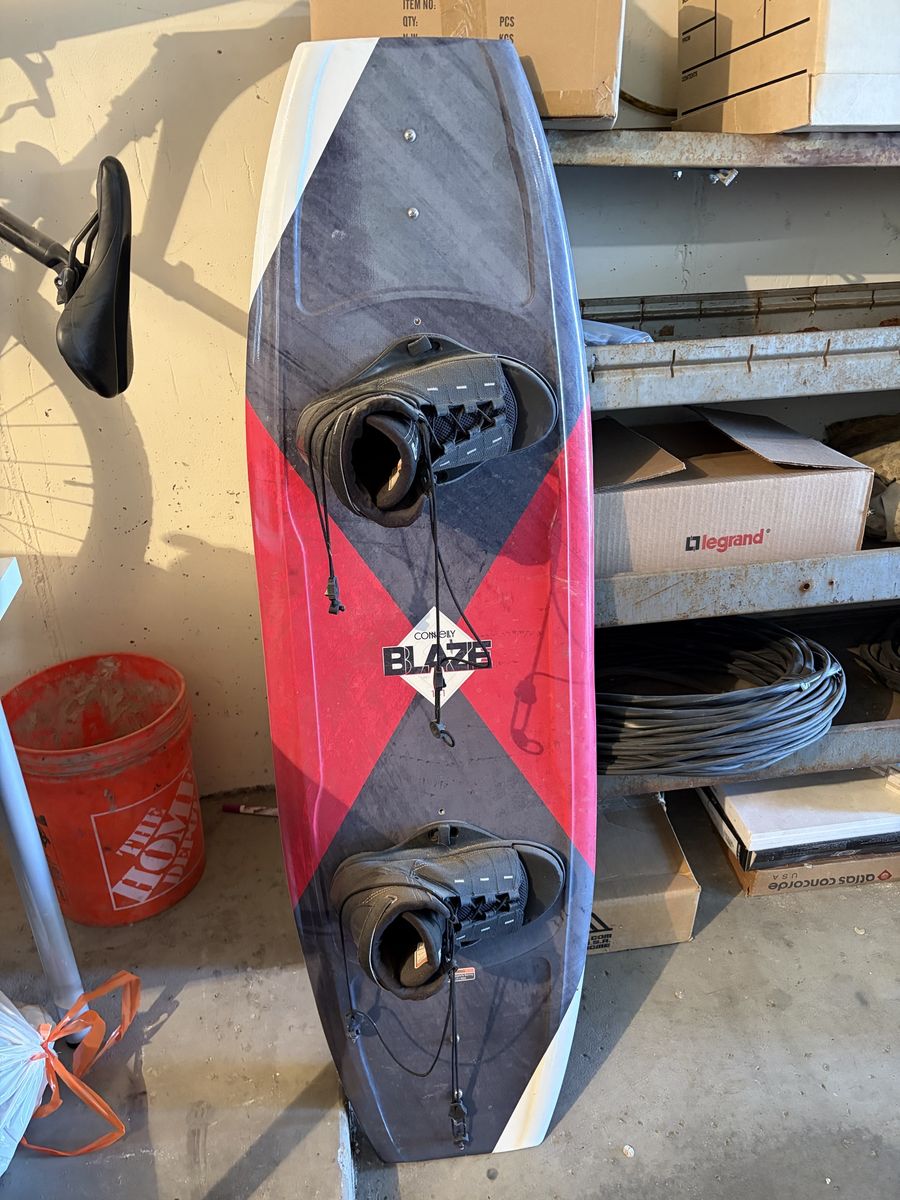 Connelly wakeboard