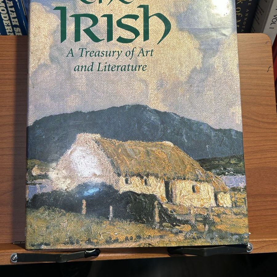 The Irish: A Treasury of Art and Literature by Leslie Conron Carola - Hardcover Book
