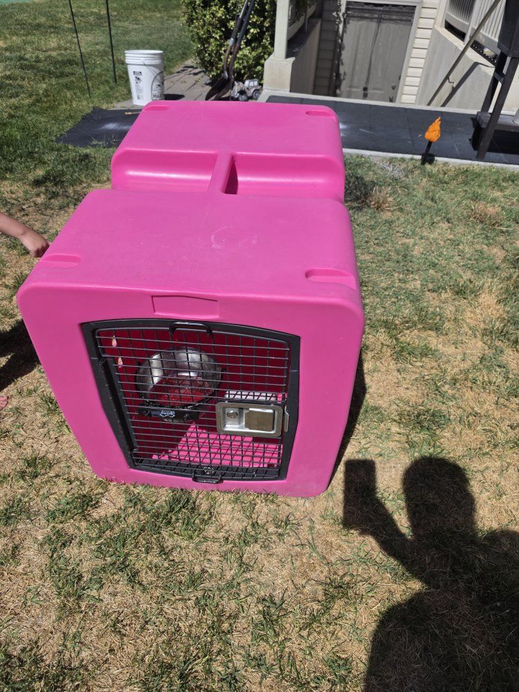 Dakota283 G3 Kennel Large Pink
