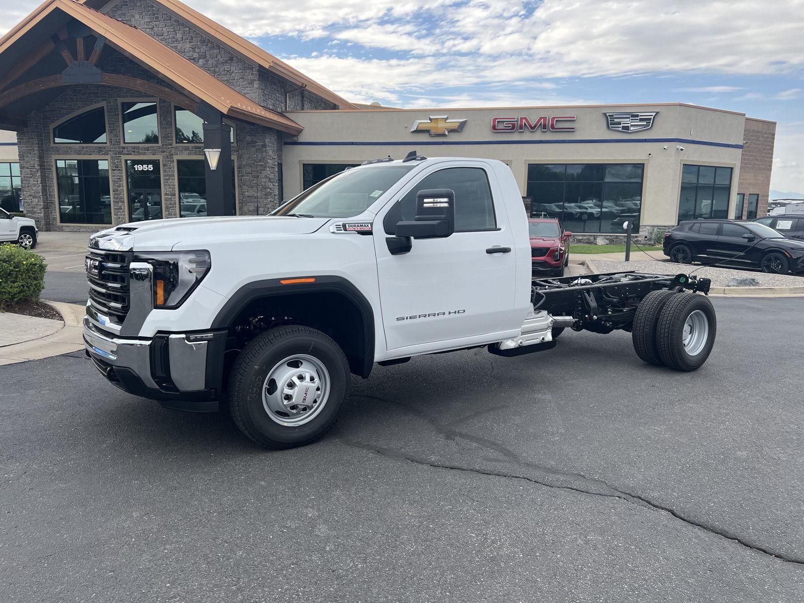 2026 GMC Sierra 3500HD CC Pro