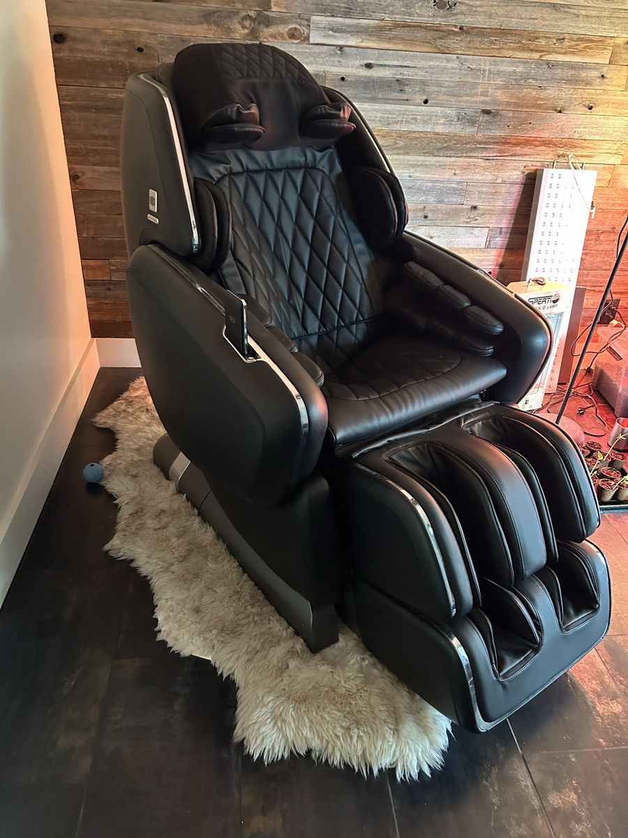 Premium Massage Chair!
