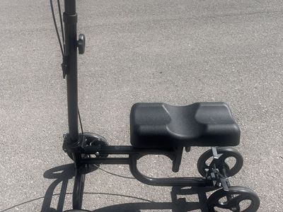 Knee walker