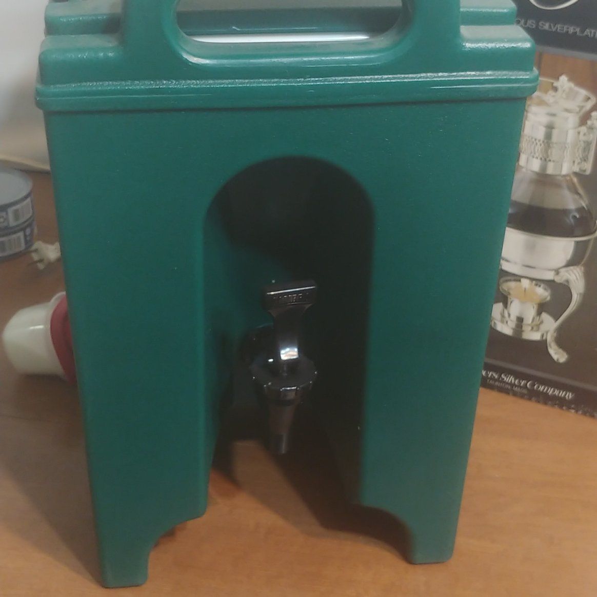 1 gal hot / cold drink container