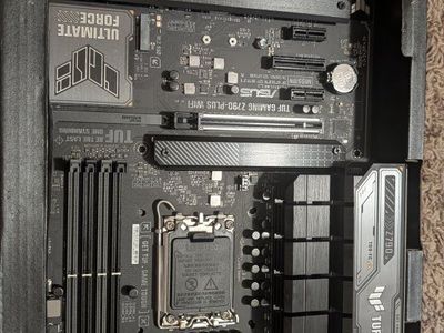 ASUS TUF GAMING Z790-PLUS WIFI Motherboard - LGA1700, DDR5, PCIe 5.0