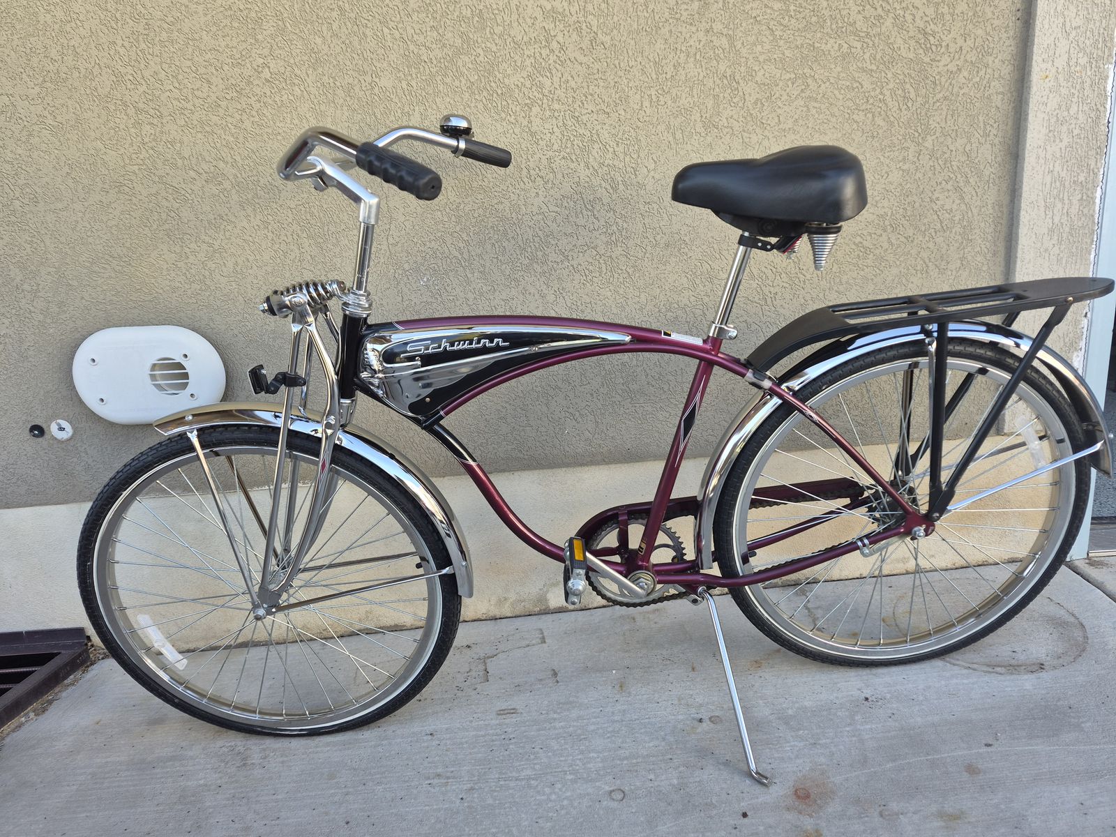 Schwinn 100 anniversary cruiser bike.