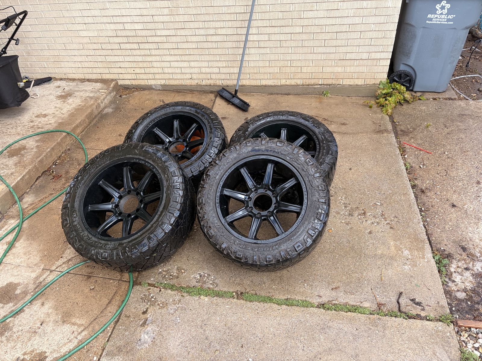 20x10 8x6.5 wheels and tires