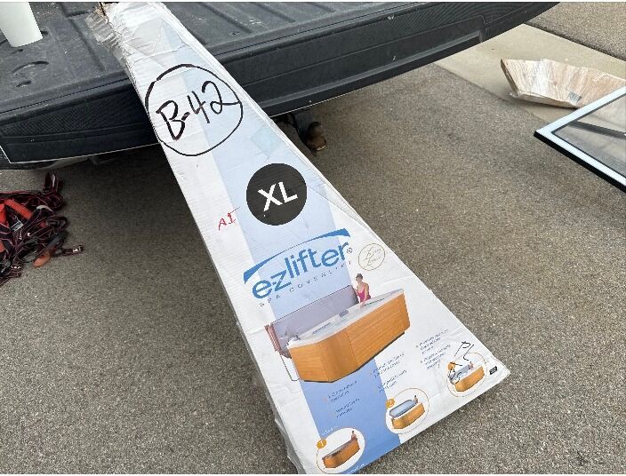 E-Z Lifter XL for Spa / Hot tub Covers - NEW