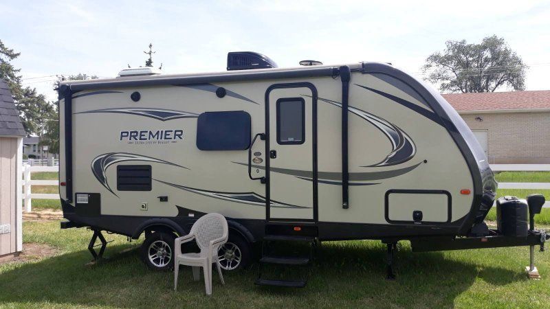 LETS MAKE A DEAL!
"ANY REASONABLE OFFER WILL BE CONSIDERED"2016 Keystone Bullet Premier Ultra Lite Travel Trailer RV