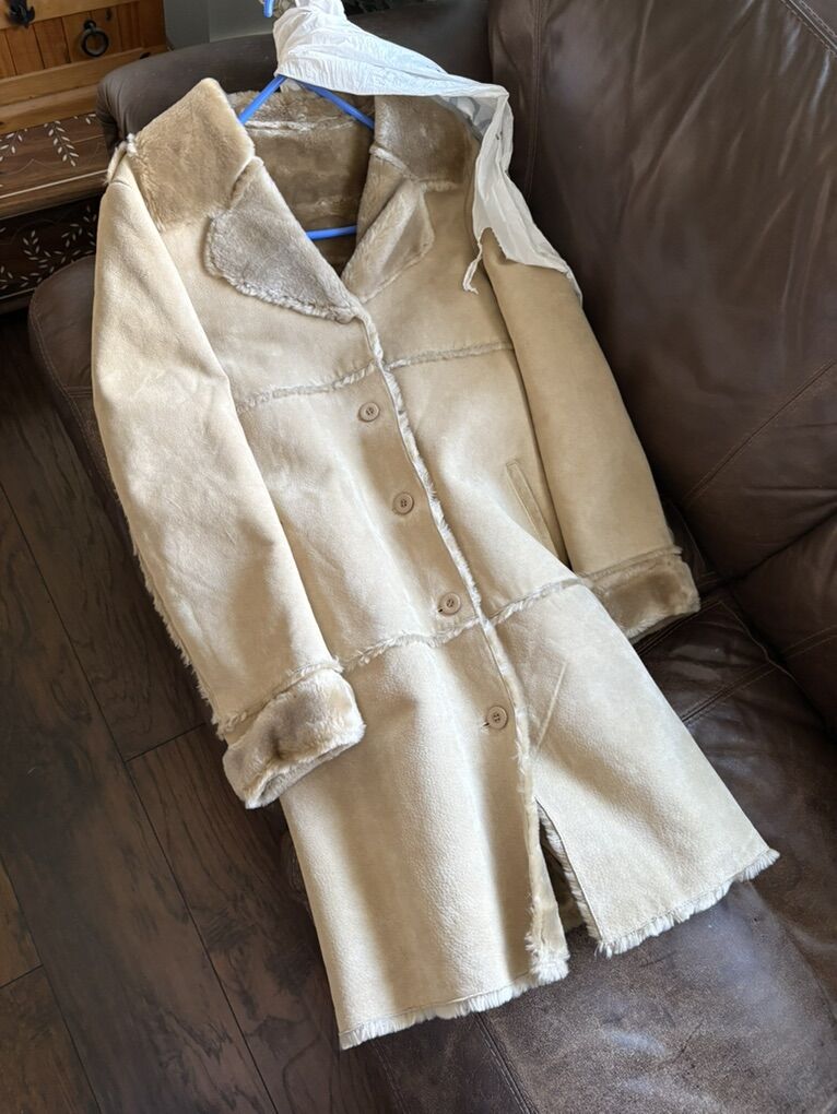 Leather coat size Large