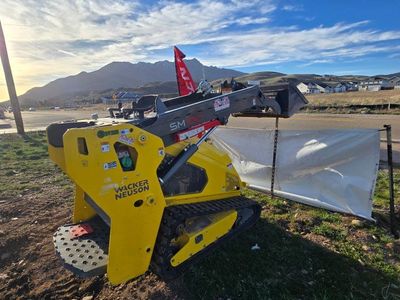 DINGO- MINI SKIDSTEER AVAILABLE FOR RENT- PIONEER DAY SPECIAL