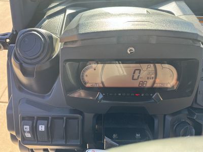 2022 Can Am Defender Limited Hd10