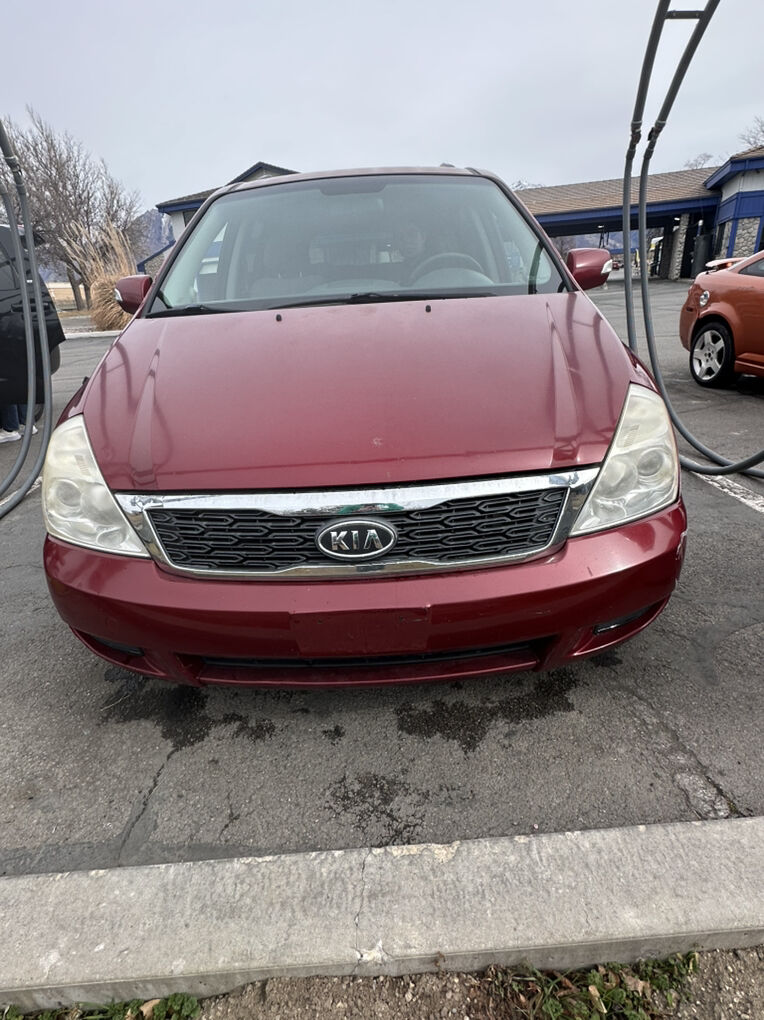 2012 KIA SEDONA