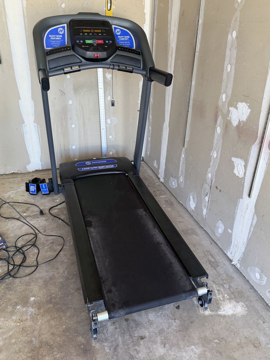 Horizon Treadmill