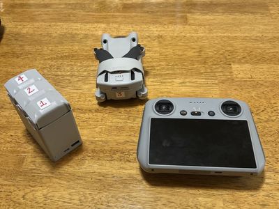 DJI mini 3 combo with 4 batteries