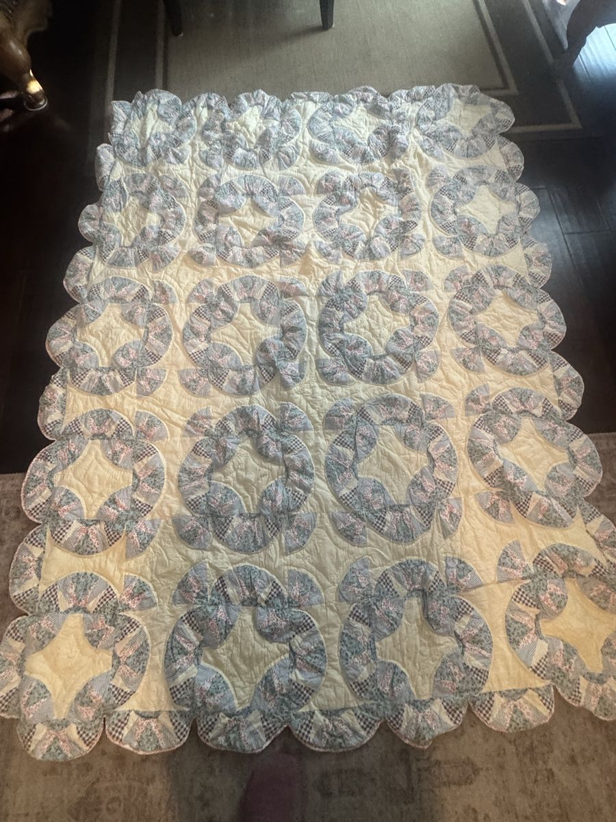 Handmade Vintage Blue Pink Gingham Floral Pattern Quilt Scalloped Edge Blanket 62 x85