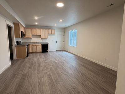 1 Bed, 1 Bath Mother-in-Law Suite for Rent - Full Kitchen, Private Entrance