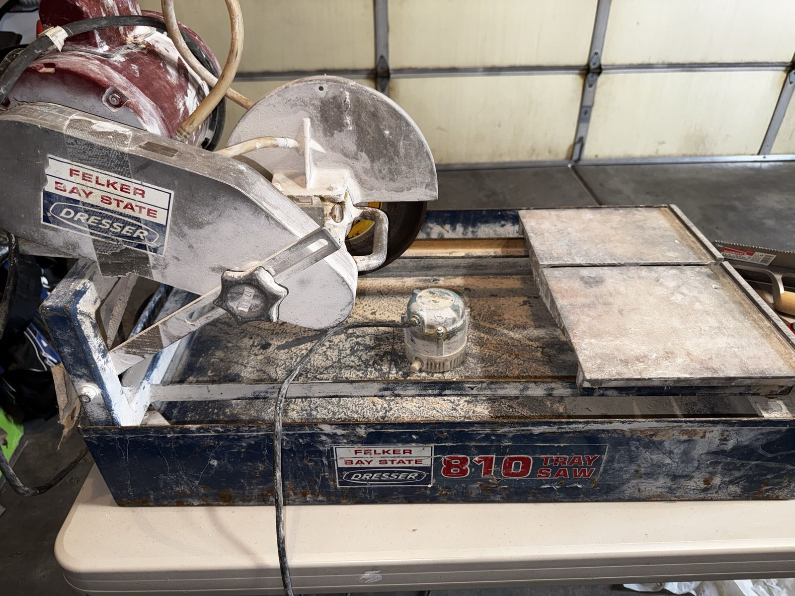 Felker 810 tray saw