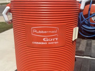 Rubbermaid Gott 5-Gallon Insulated Drinking Water Cooler Dispenser Orange