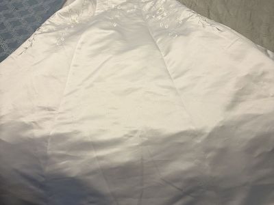 Beautiful size 12 Wedding dress
