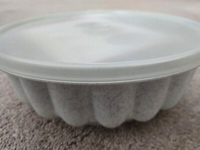 Tupperware 3 piece Jel-Ring Mold Jello Ice Ring