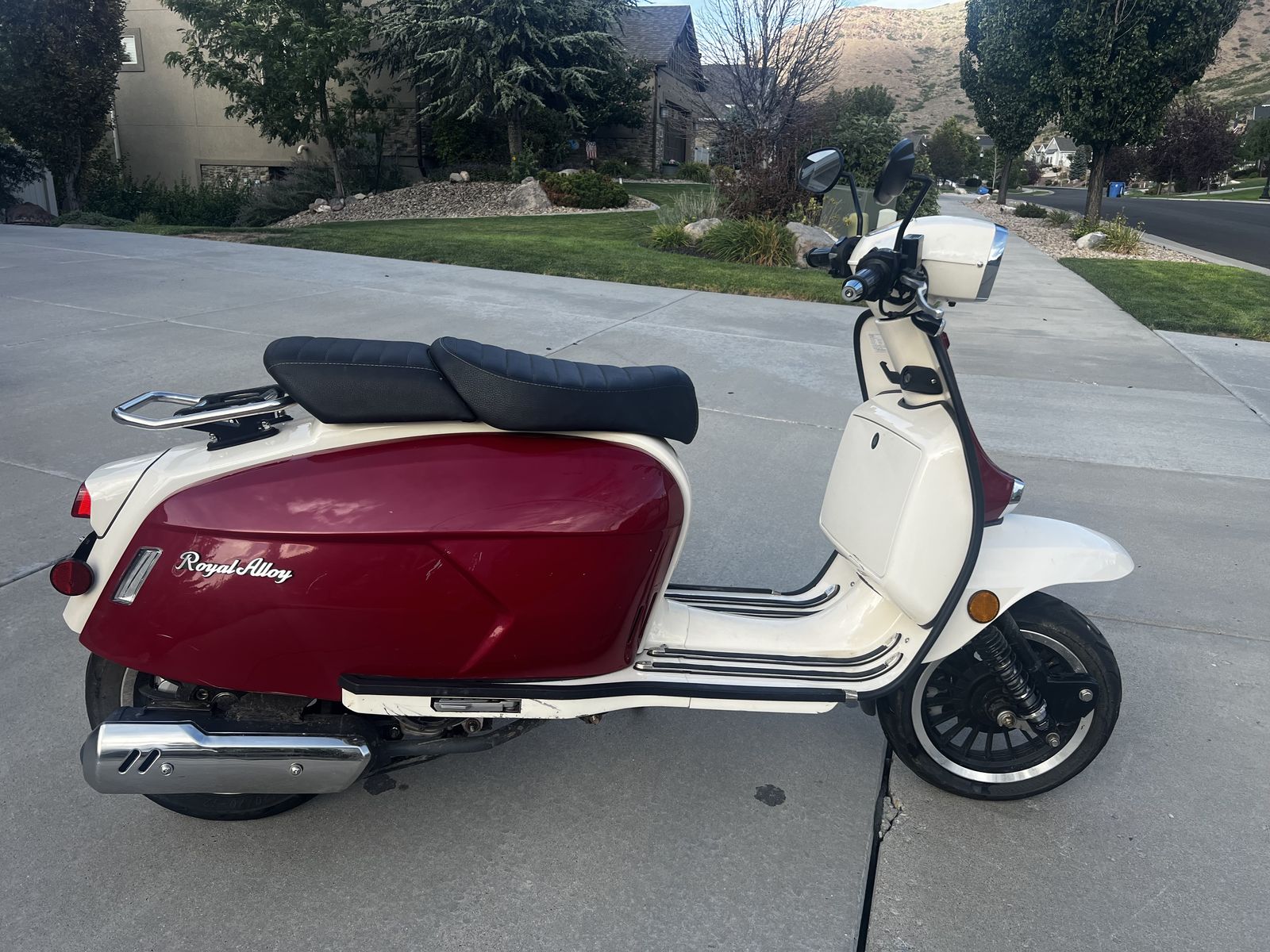 Royal Alloy Scooter