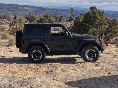 OE Jeep Wrangler JL 2-Door Hardtop - Sarge Green Metallic (2022-2024 Model)