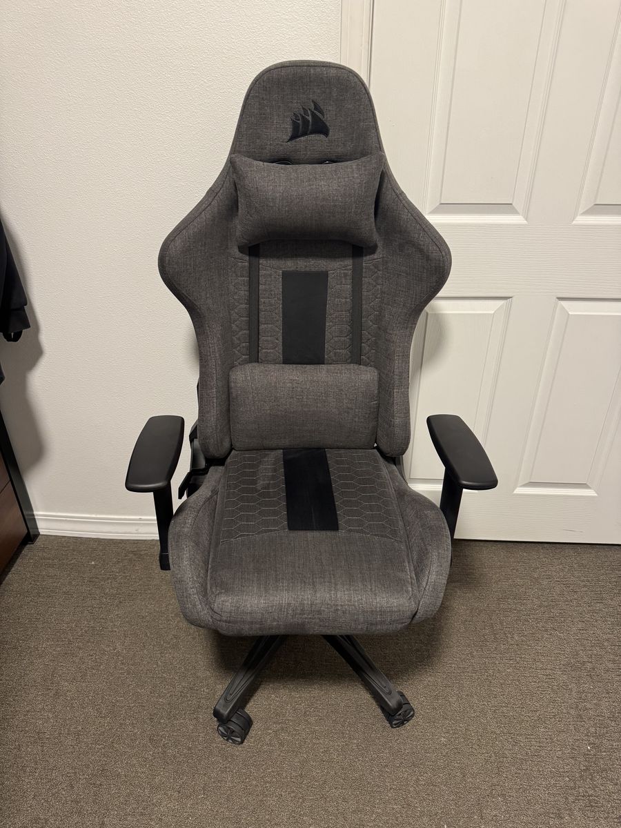 Corsair TC100 RELAXED Gaming Chair – Fabric Black/Grey