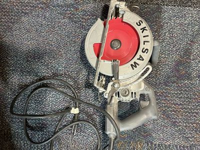 Skilsaw 7 1/4”15 amp worm drive circular saw