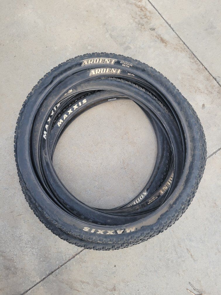 27.5×2.25 Ardent and Ardent Race